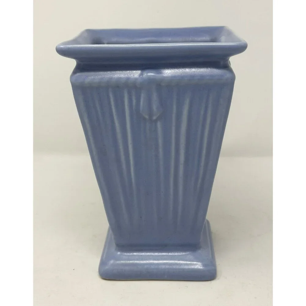Vtg 1940s/1950s CAMARK POTTERY DELPHINEUM BLUE 7.25" VASE #639 Draping w/Sticker - Picture 2 of 9